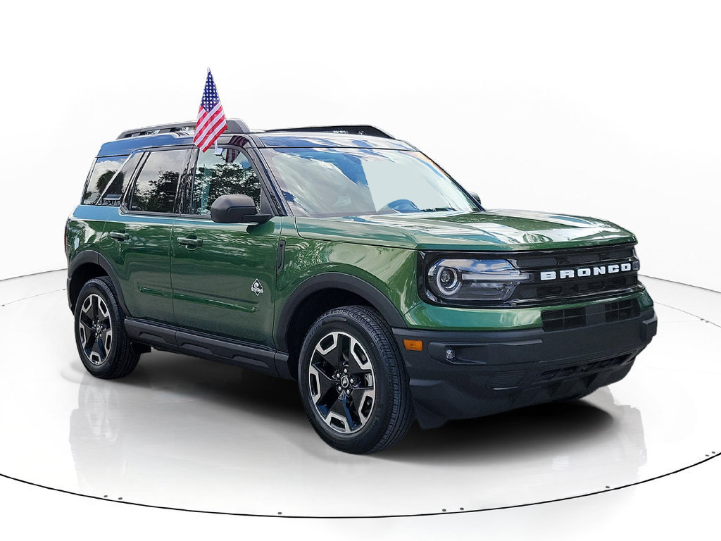 Certified 2024 Ford Bronco Sport Outer Banks w/ Tech Package AWD/4WD image 2