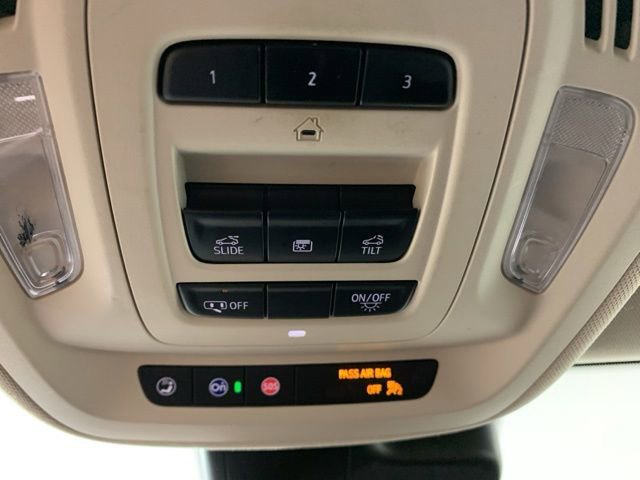 Used 2022 Buick Envision Essence w/ Technology Package I FWD image 23