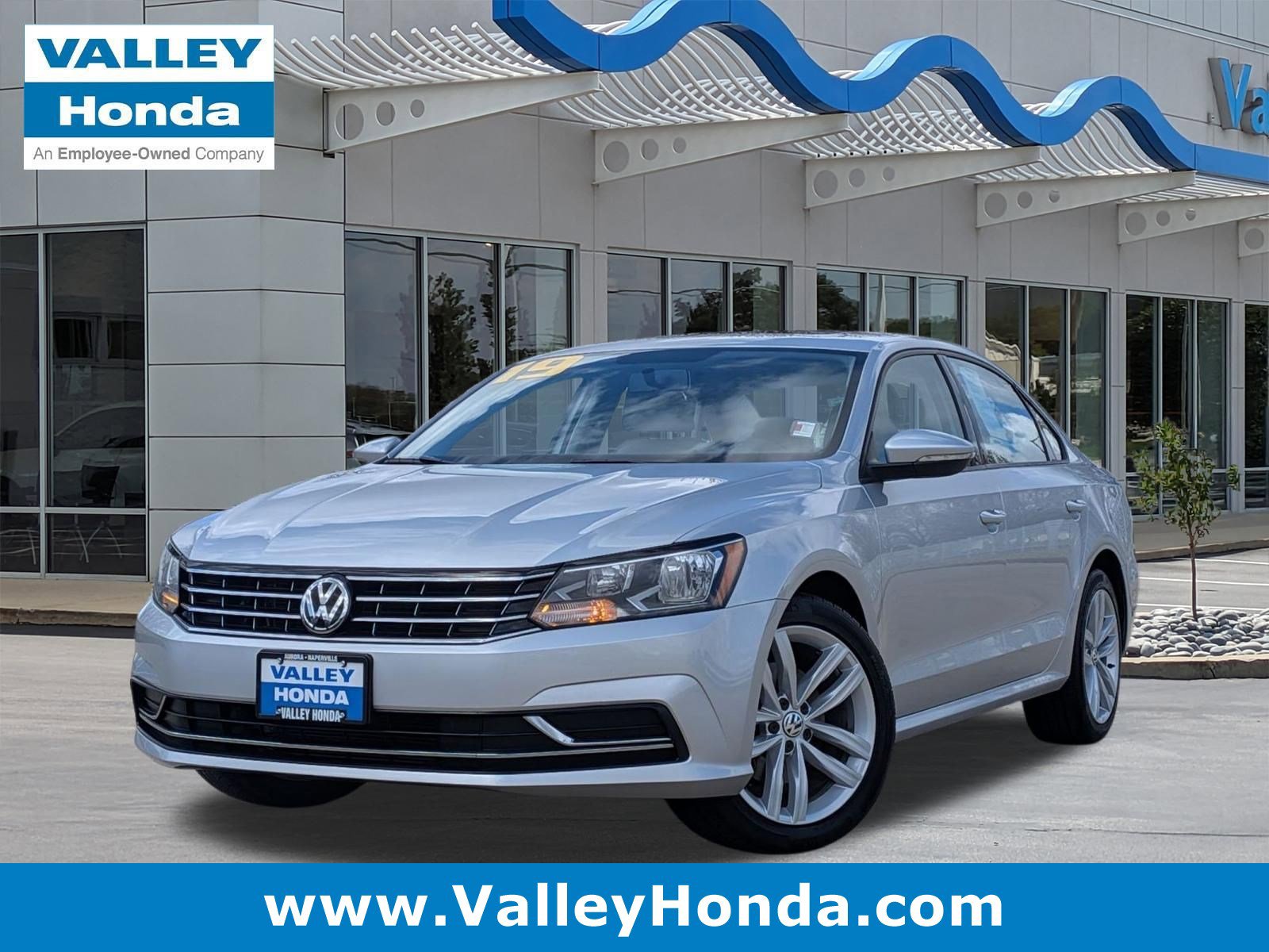 Used 2019 Volkswagen Passat 2.0T Wolfsburg w/ Wheels & Sunroof Package