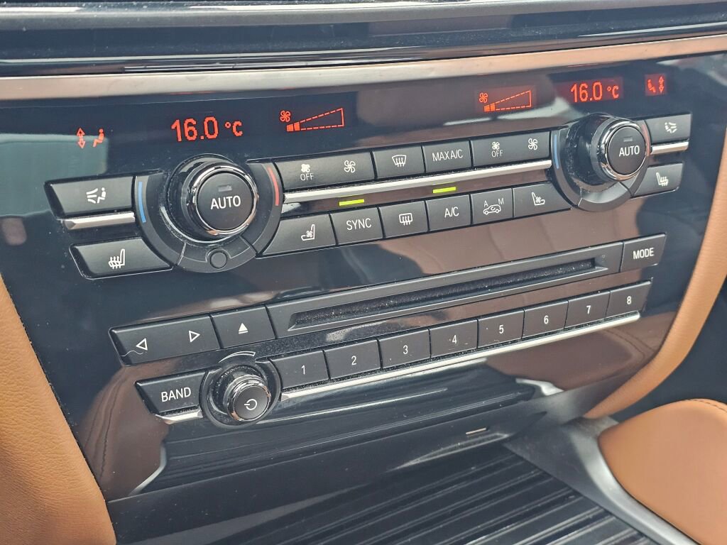 Used 2017 BMW X6 xDrive50i image 29