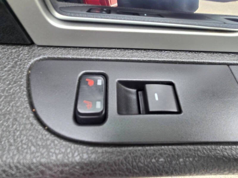 Used 2011 Ford F150 Platinum AWD/4WD image 23