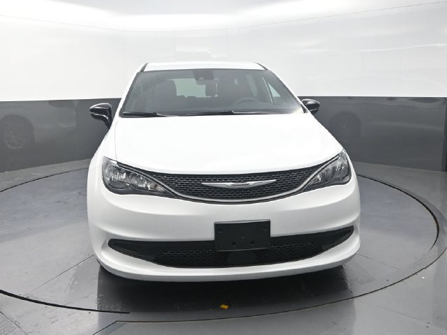 New 2027 Chrysler Pacifica LX FWD image 3