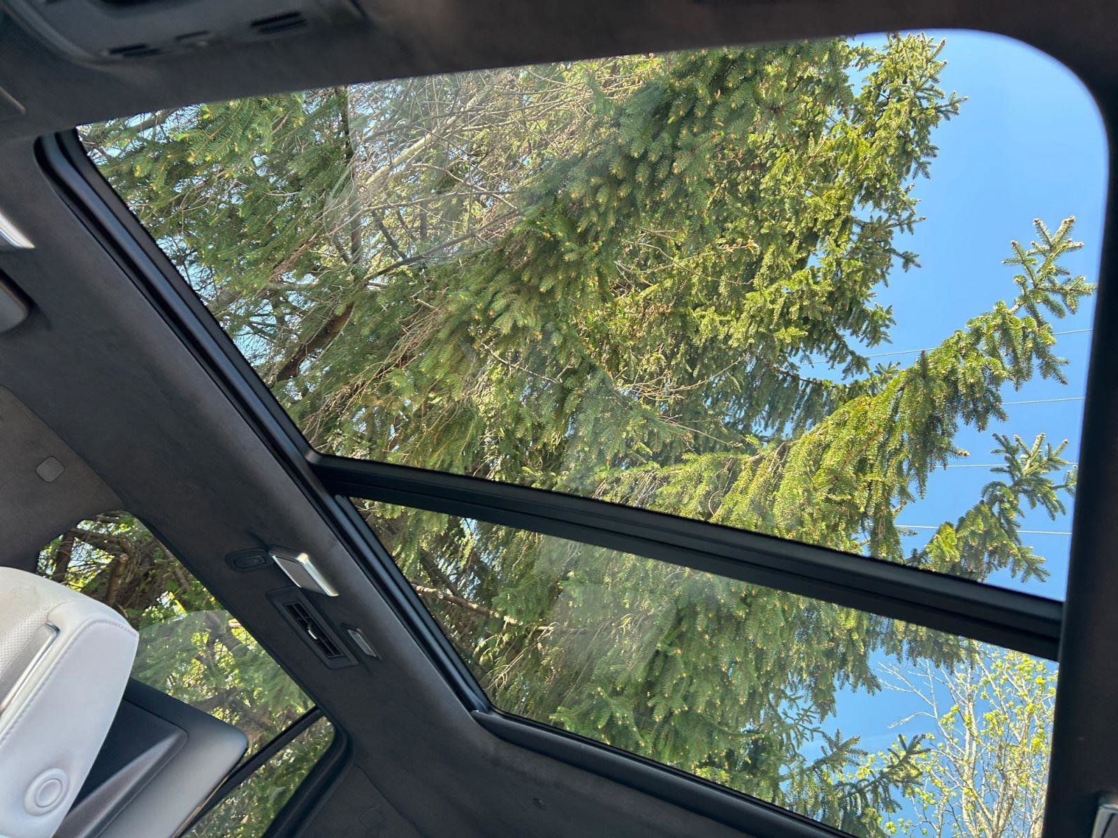 Certified 2025 Cadillac Escalade Sport Platinum w/ LPO, ONYX Package image 17