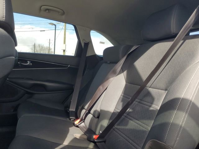 Used 2020 Kia Sorento LX image 29
