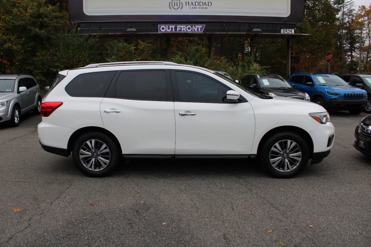 Used 2018 Nissan Pathfinder SV image 6