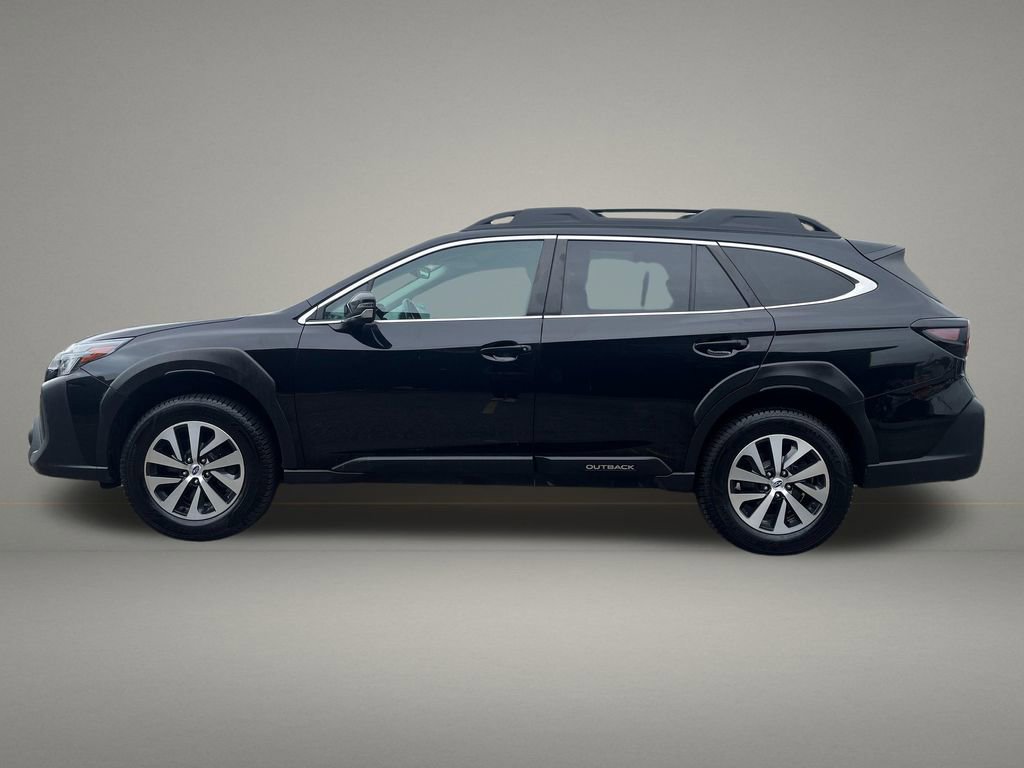 Used 2023 Subaru Outback Premium AWD/4WD image 2