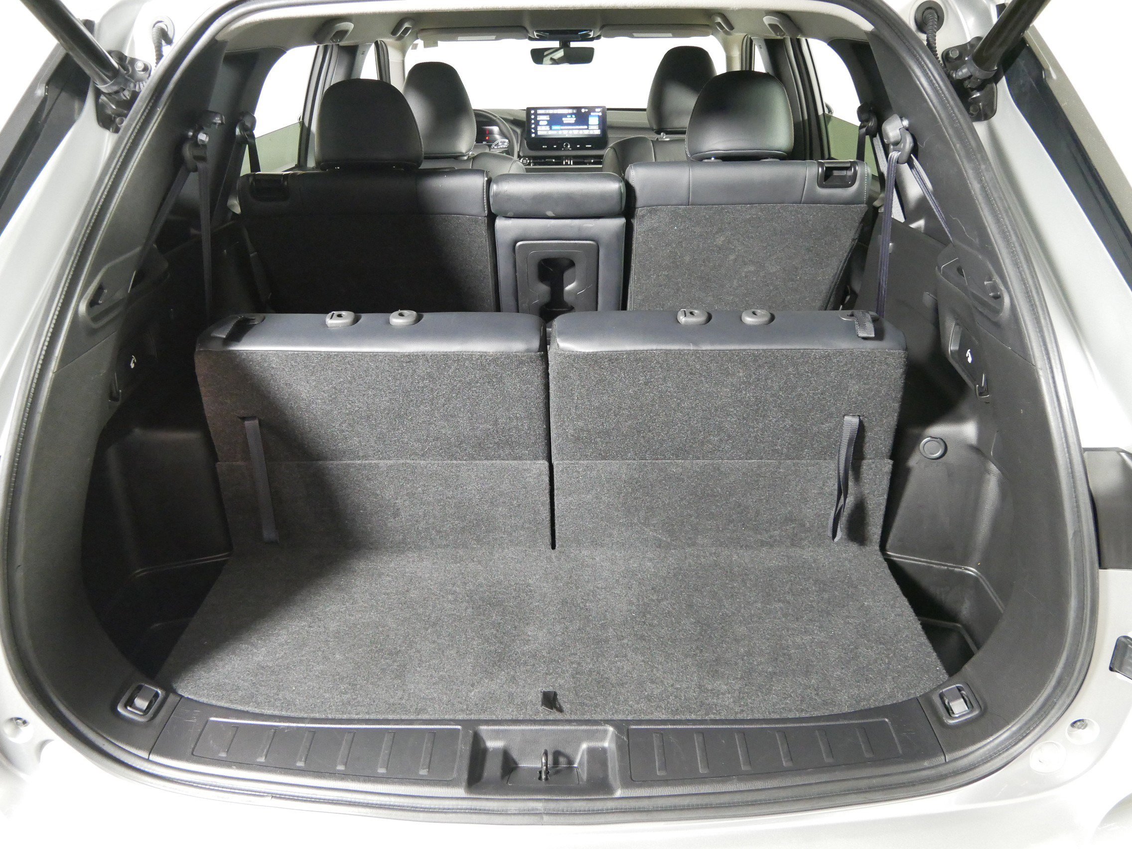 Used 2025 Mitsubishi Outlander SE image 18