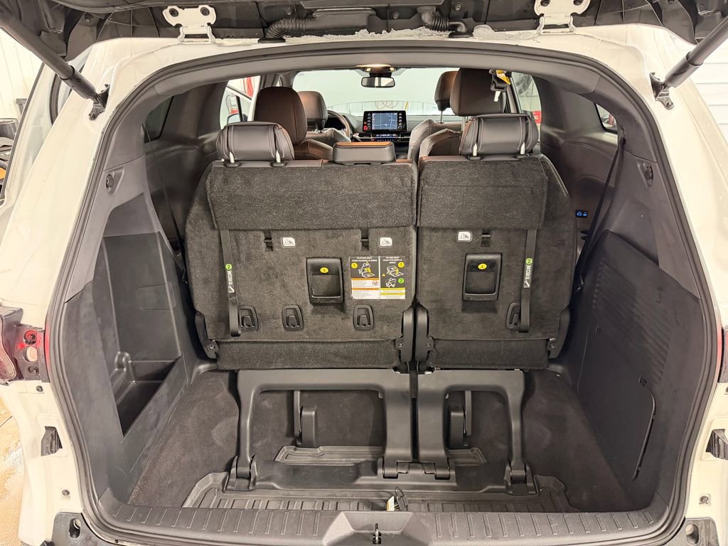 Used 2023 Toyota Sienna XSE image 24