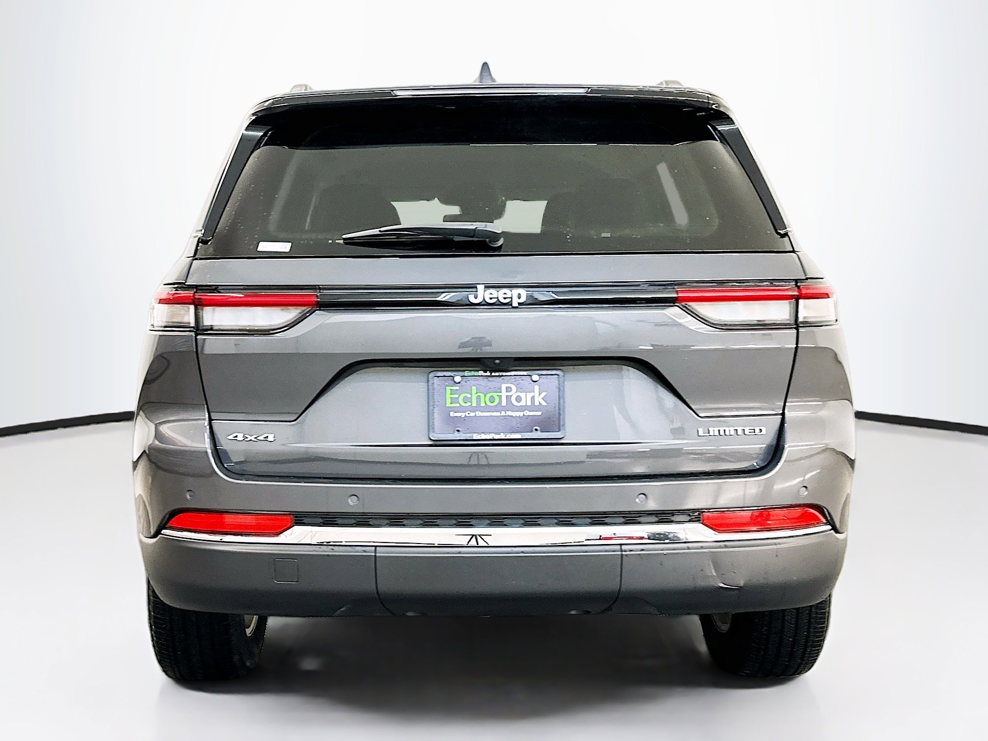 Used 2023 Jeep Grand Cherokee Limited w/ Trailer Tow Prep Group (B) AWD/4WD image 7