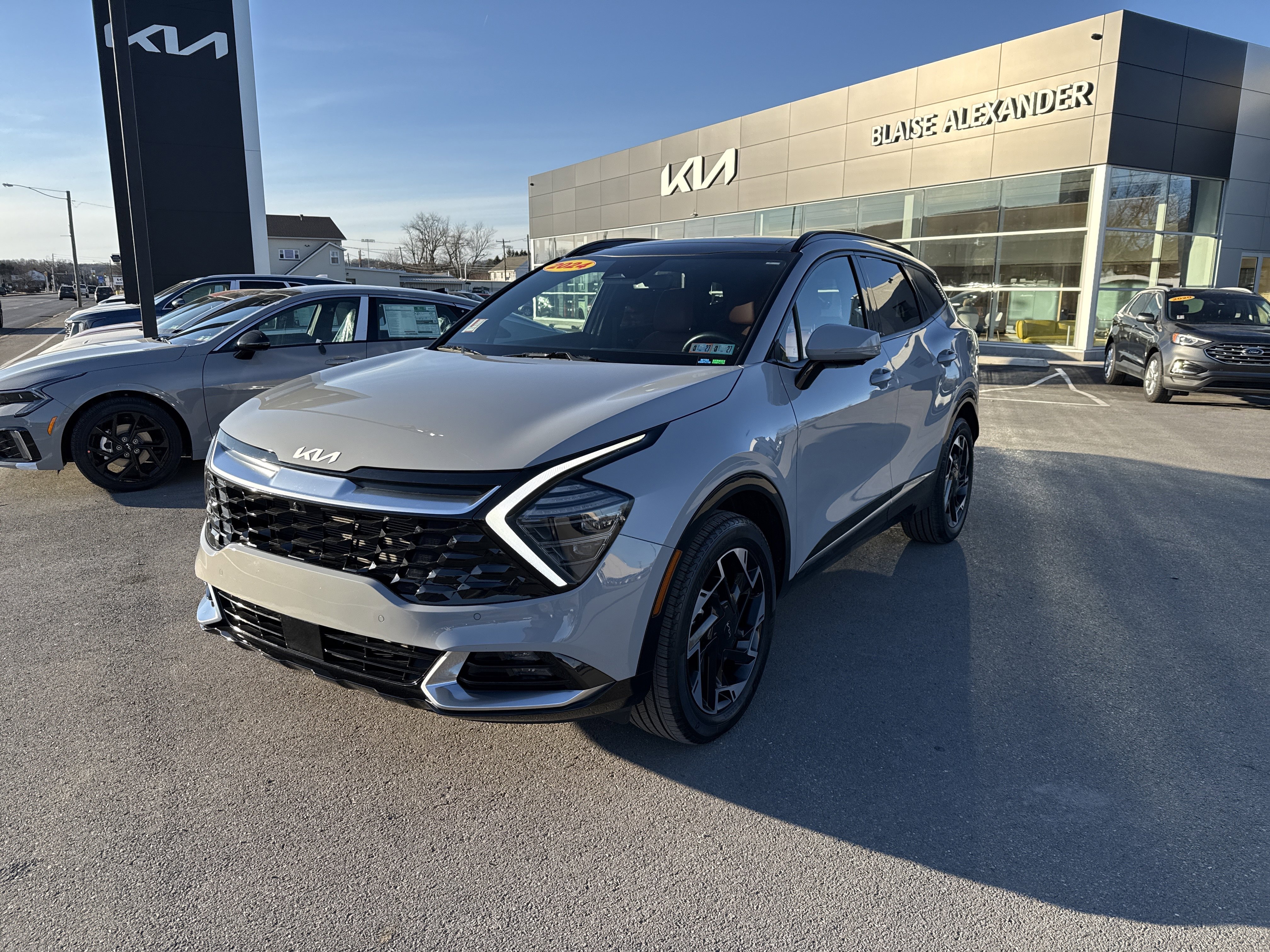 Certified 2024 Kia Sportage SX image 8