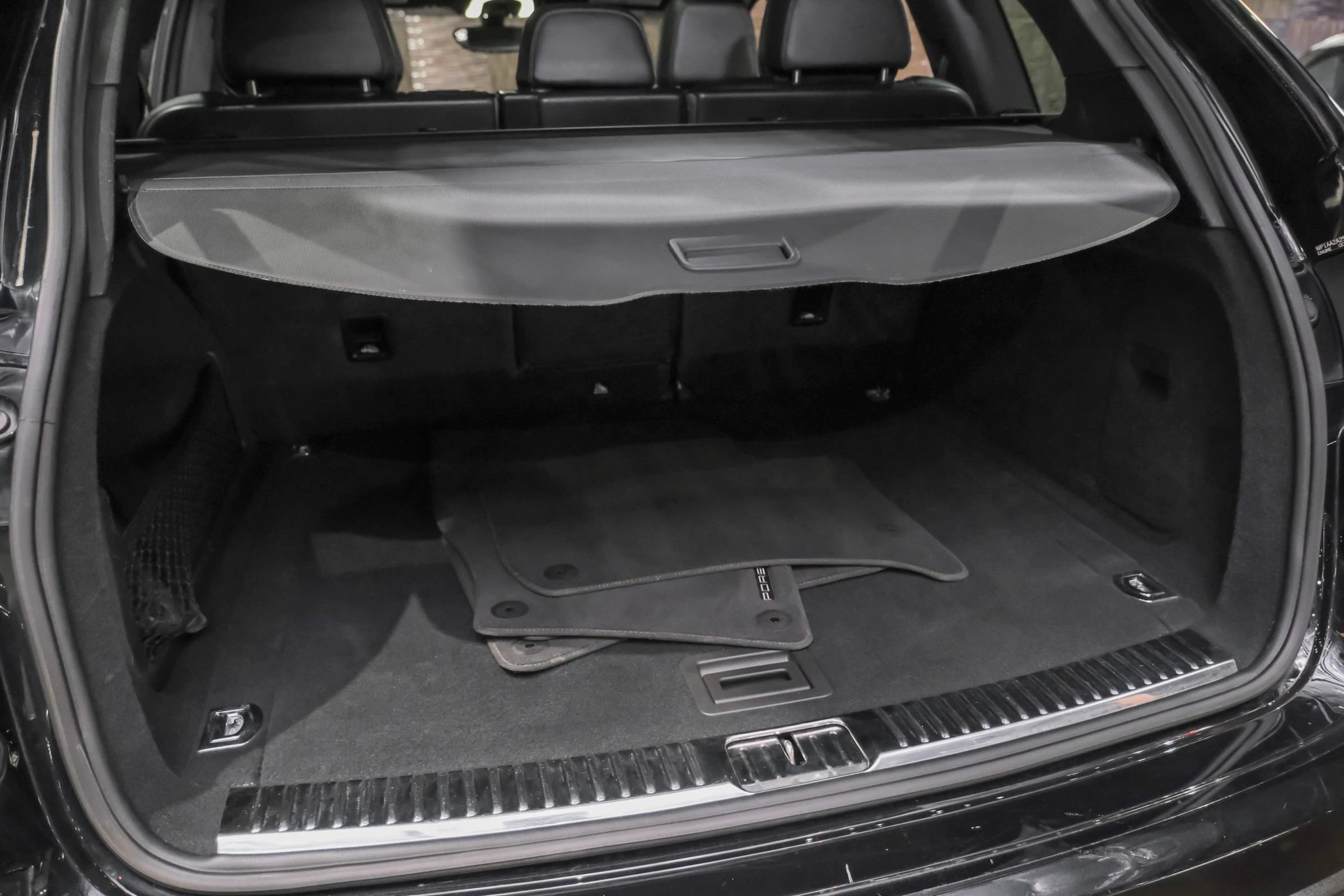 Used 2018 Porsche Cayenne AWD/4WD image 50