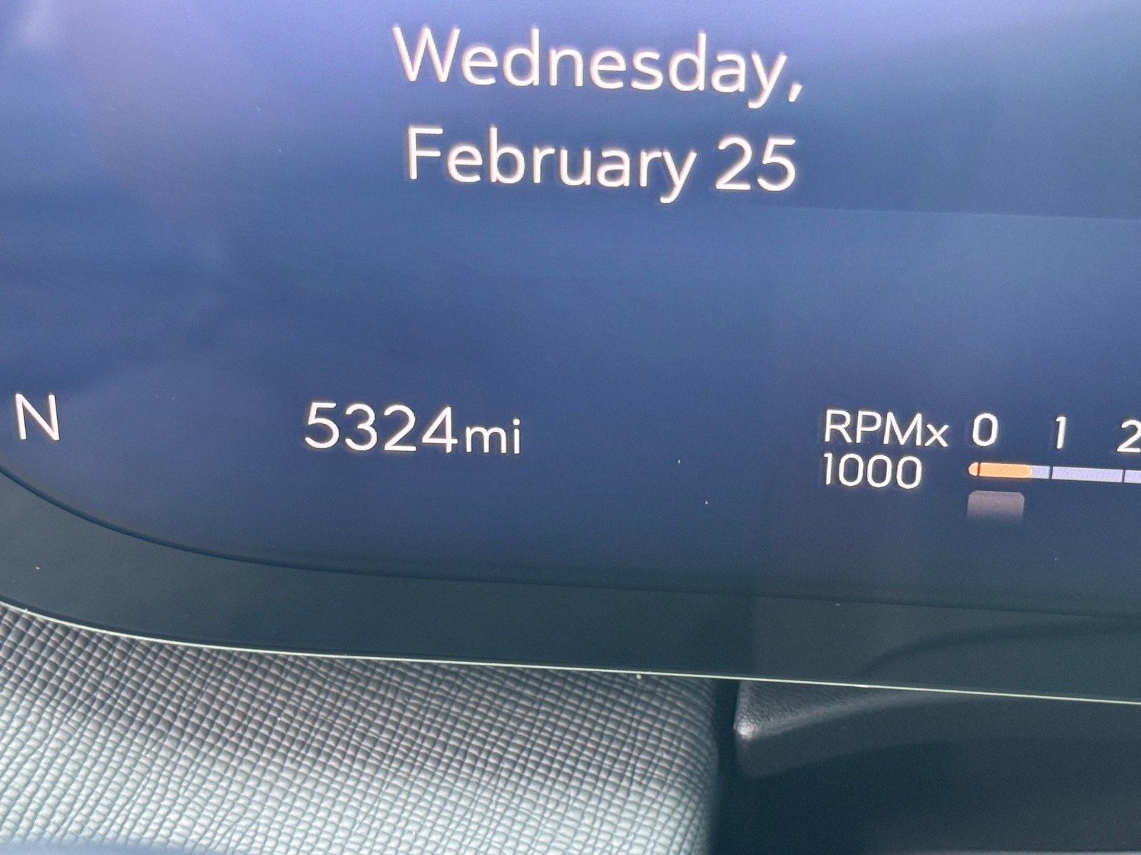 Used 2025 Buick Enclave Sport Touring w/ Power Package image 17