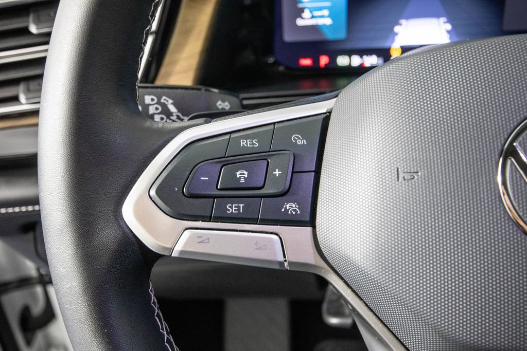 Used 2024 Volkswagen Atlas SE image 22