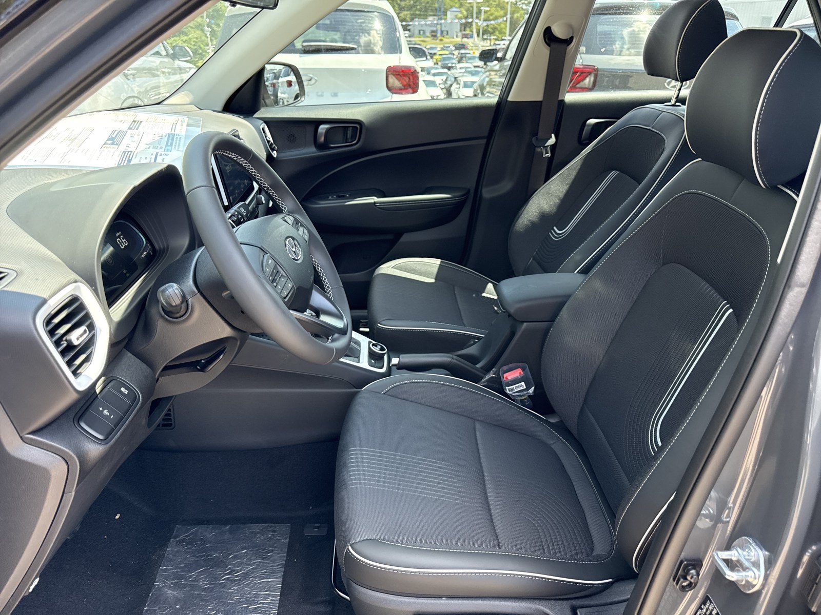 New 2026 Hyundai Venue SEL FWD image 10