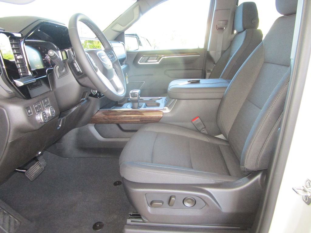 New 2026 GMC Sierra 1500 Elevation image 29