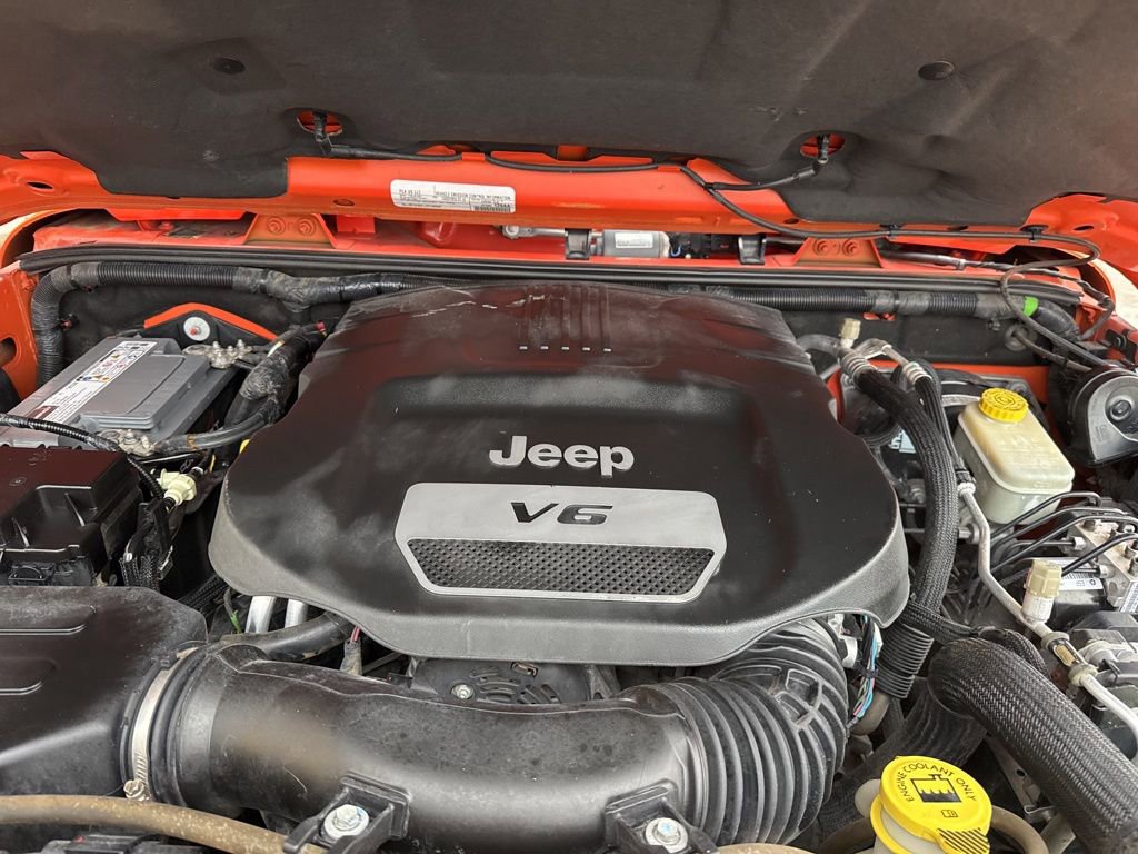 Used 2015 Jeep Wrangler Unlimited Sahara w/ Max Tow Package image 35