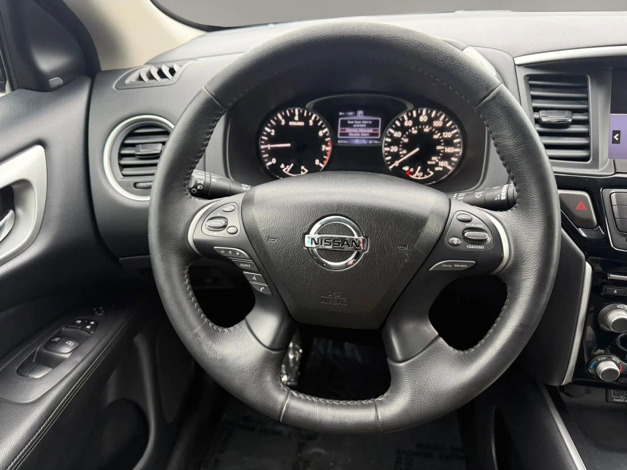 Used 2019 Nissan Pathfinder SV AWD/4WD image 16