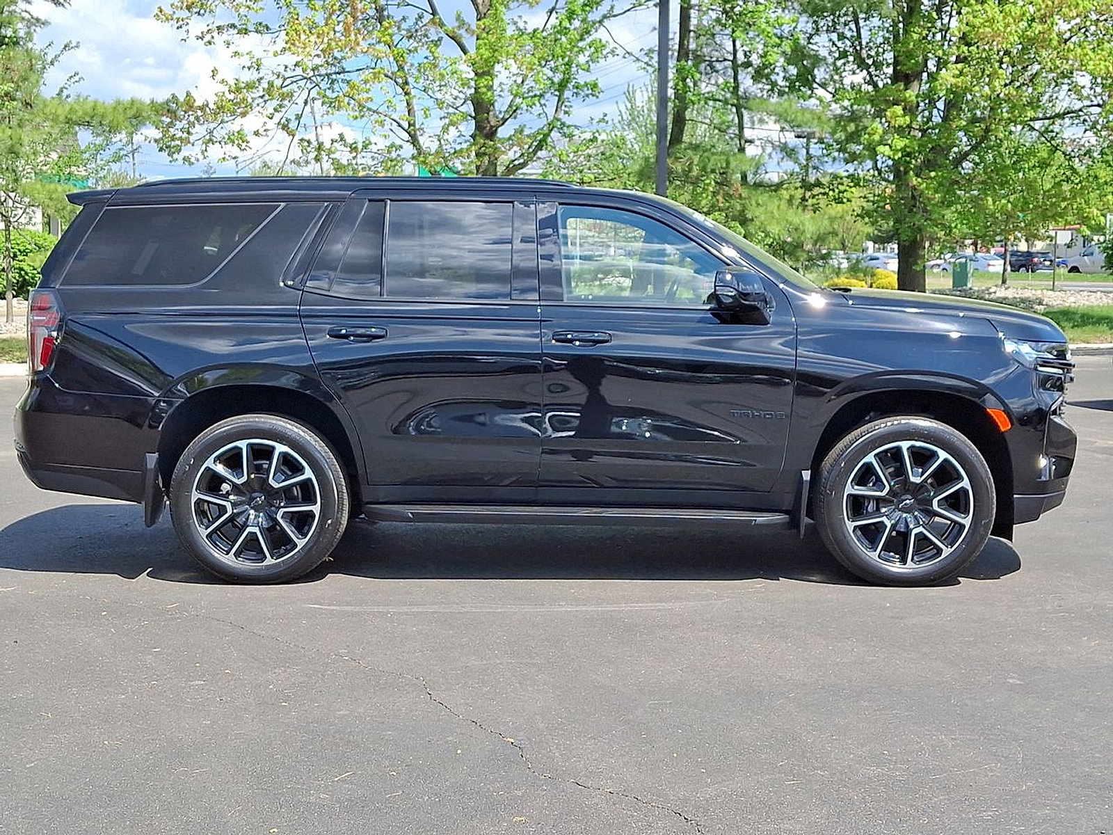 Certified 2022 Chevrolet Tahoe RST w/ Luxury Package image 26