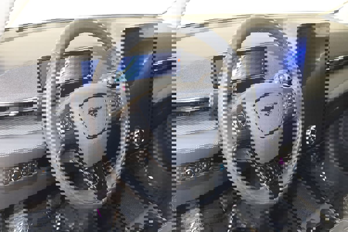 Used 2024 Ford Mustang Mach-E Premium image 6