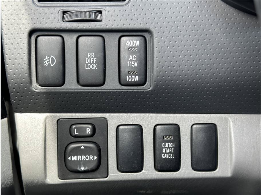 Used 2008 Toyota Tacoma 4x4 Double Cab w/ TRD Off-Road Pkg #2 image 23