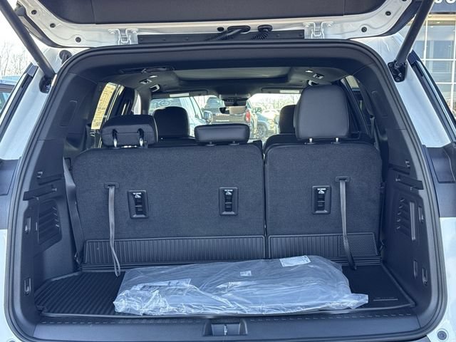 New 2026 GMC Acadia Elevation w/ Elevation Premium Package FWD image 13
