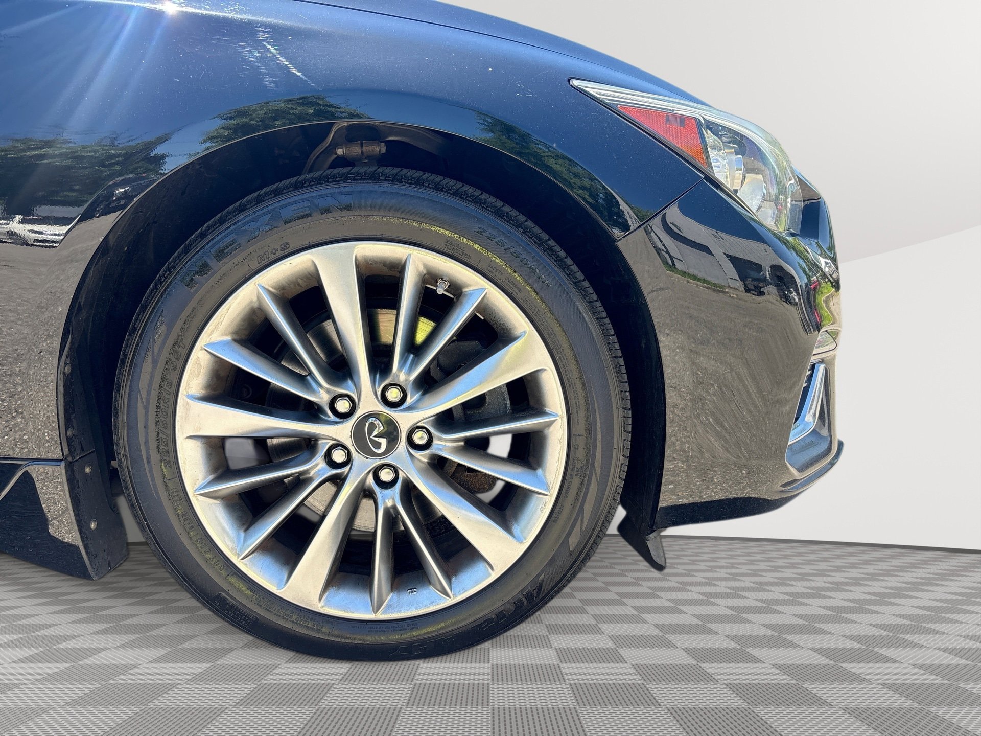 Used 2019 INFINITI Q50 Luxe w/ Essential Package (3.0T Luxe) AWD/4WD image 31