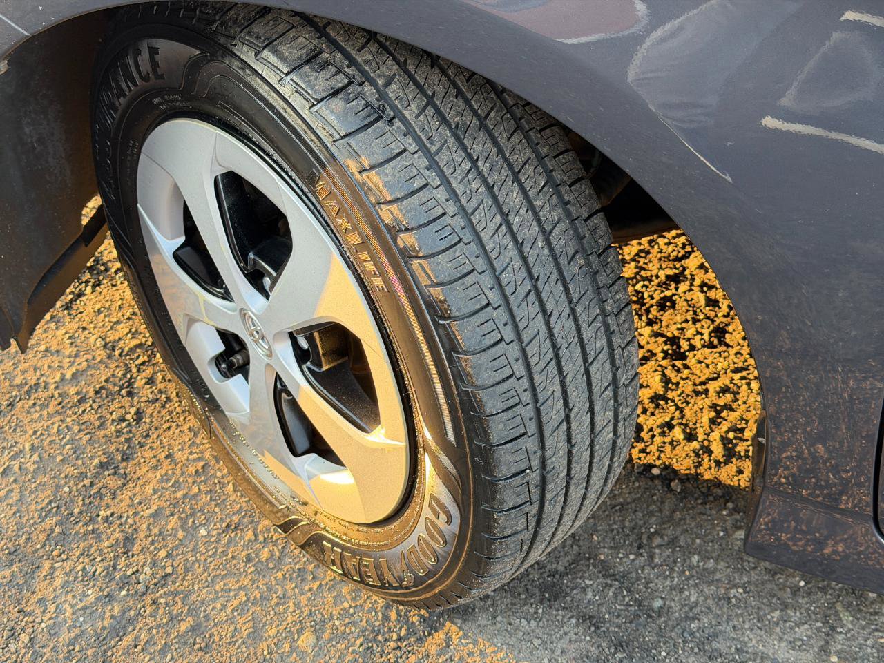 Used 2013 Toyota Prius Two image 75