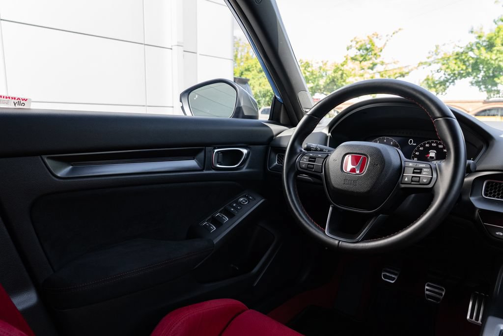 Used 2023 Honda Civic Type R image 11
