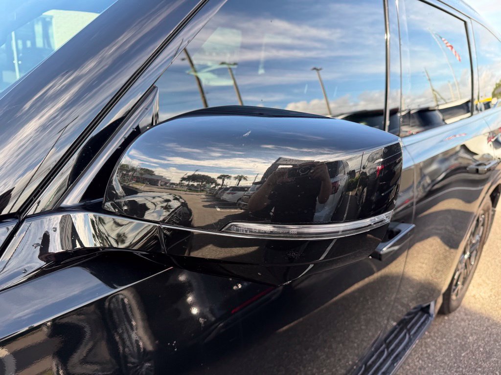 Used 2026 INFINITI QX80 4WD w/ Sport Exterior Package image 14