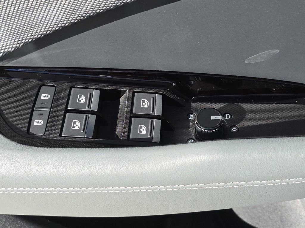 New 2026 Audi Q3 quattro 2.0T AWD/4WD image 19