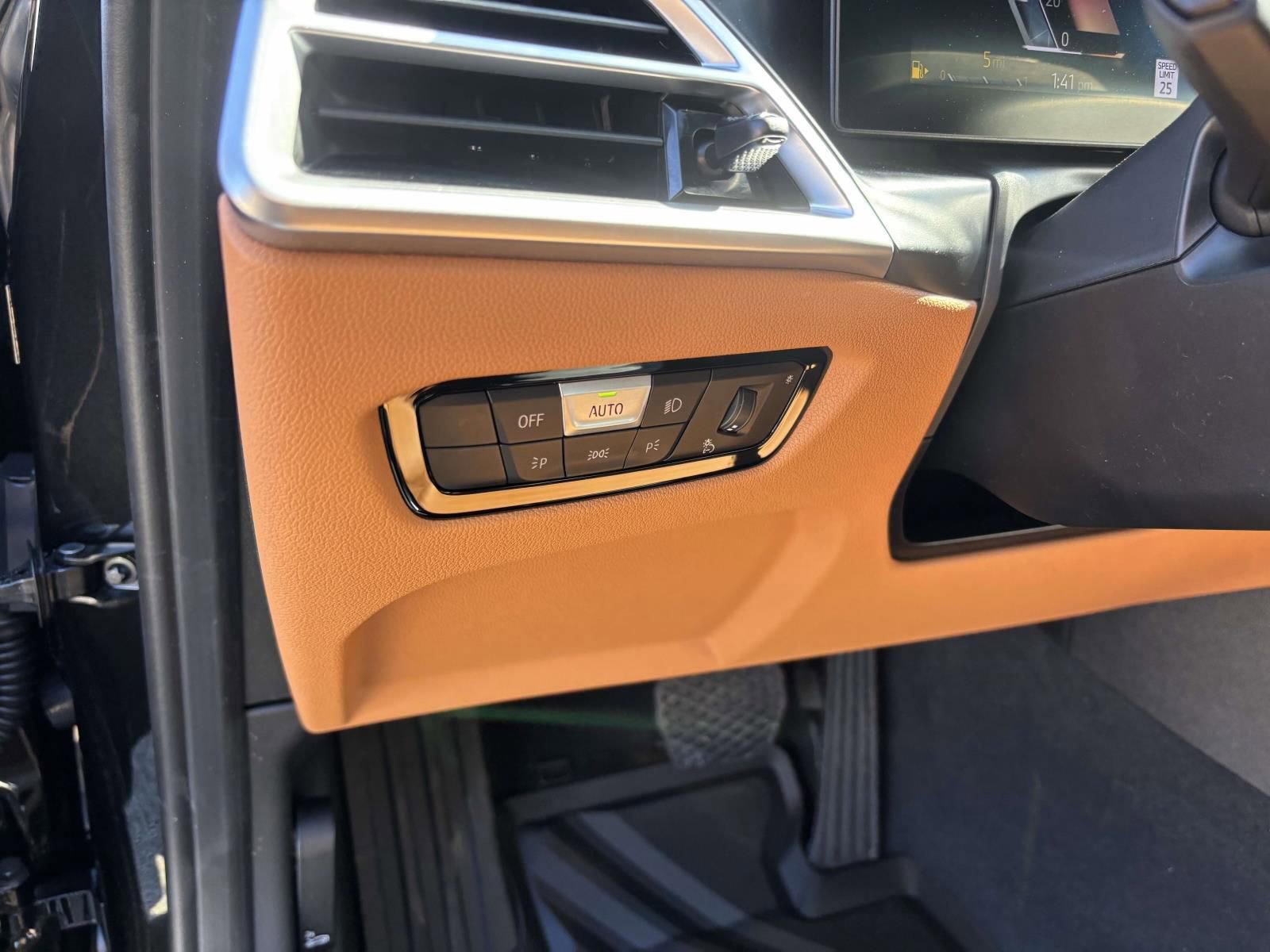 New 2026 BMW 330i xDrive Sedan w/ Premium Package image 14