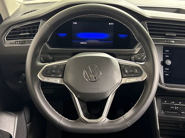 Used 2023 Volkswagen Tiguan SE image 24
