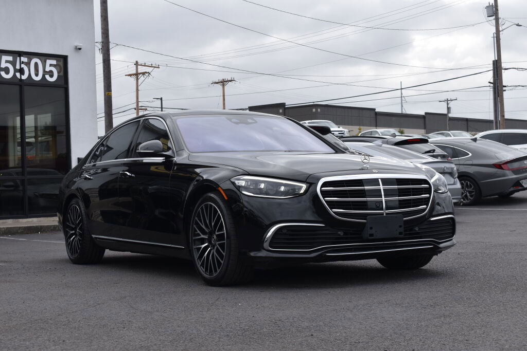 Used 2021 Mercedes-Benz S 580 4MATIC Sedan image 3