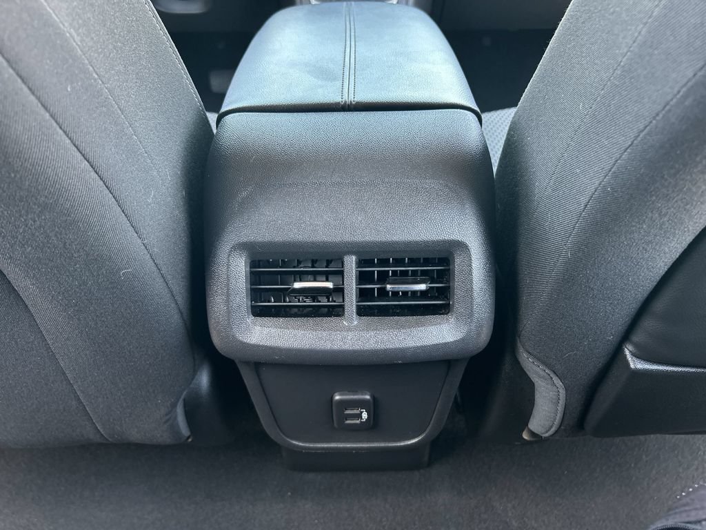 Used 2023 GMC Terrain SLE FWD image 21