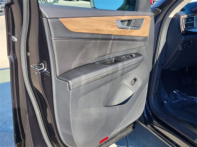 Certified 2024 Volkswagen Atlas SE image 9