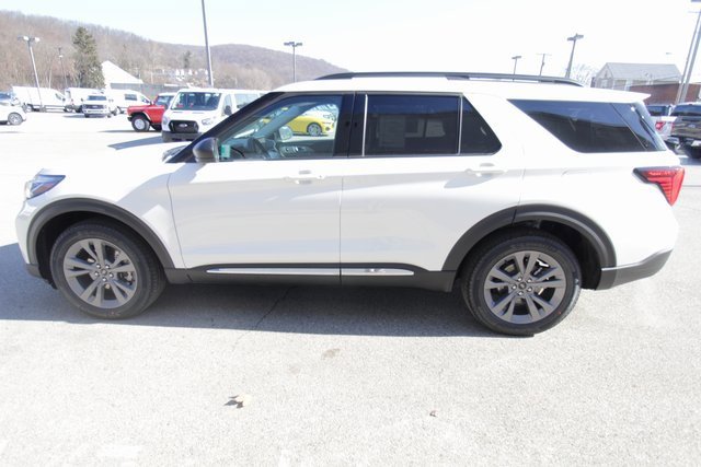 New 2025 Ford Explorer Active w/ Active Comfort Package image 4