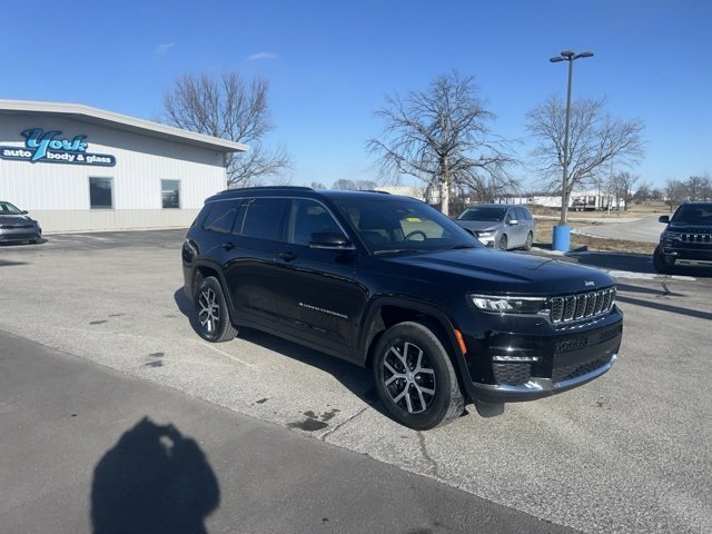 Used 2024 Jeep Grand Cherokee L Limited w/ Luxury Tech Group II image 4