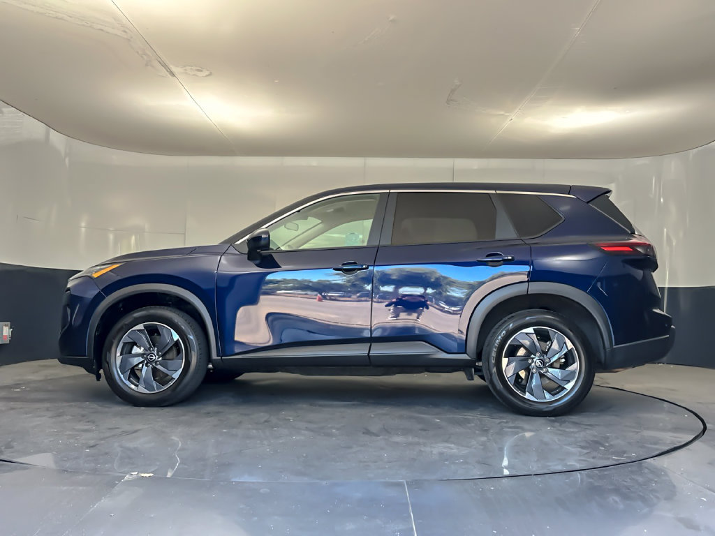 Used 2025 Nissan Rogue SV FWD image 6