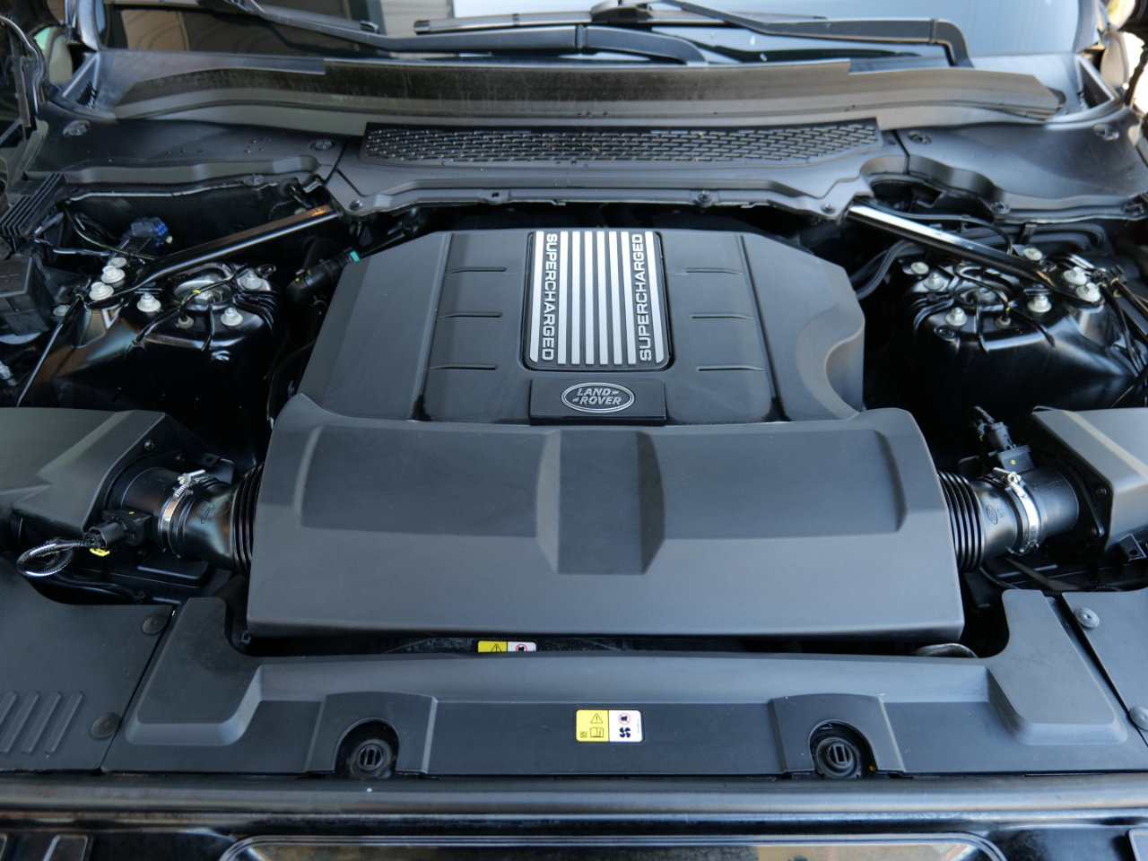 Used 2015 Land Rover Range Rover Sport HSE image 52