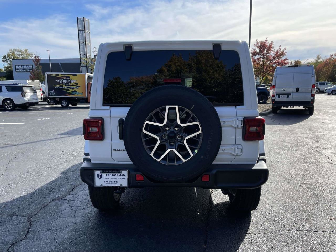 New 2026 Jeep Wrangler Unlimited Sahara AWD/4WD image 8