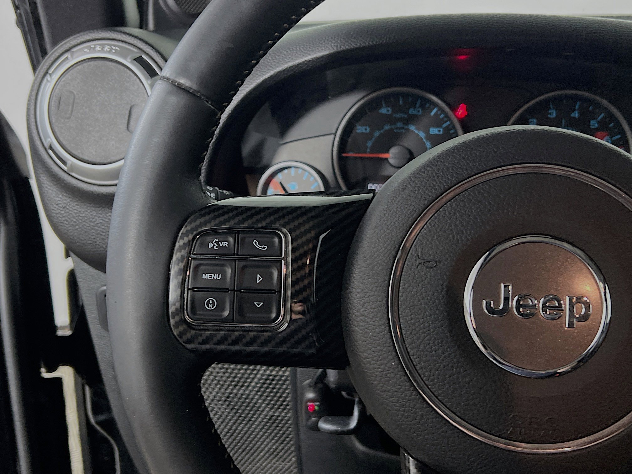 Used 2012 Jeep Wrangler Unlimited Rubicon image 19