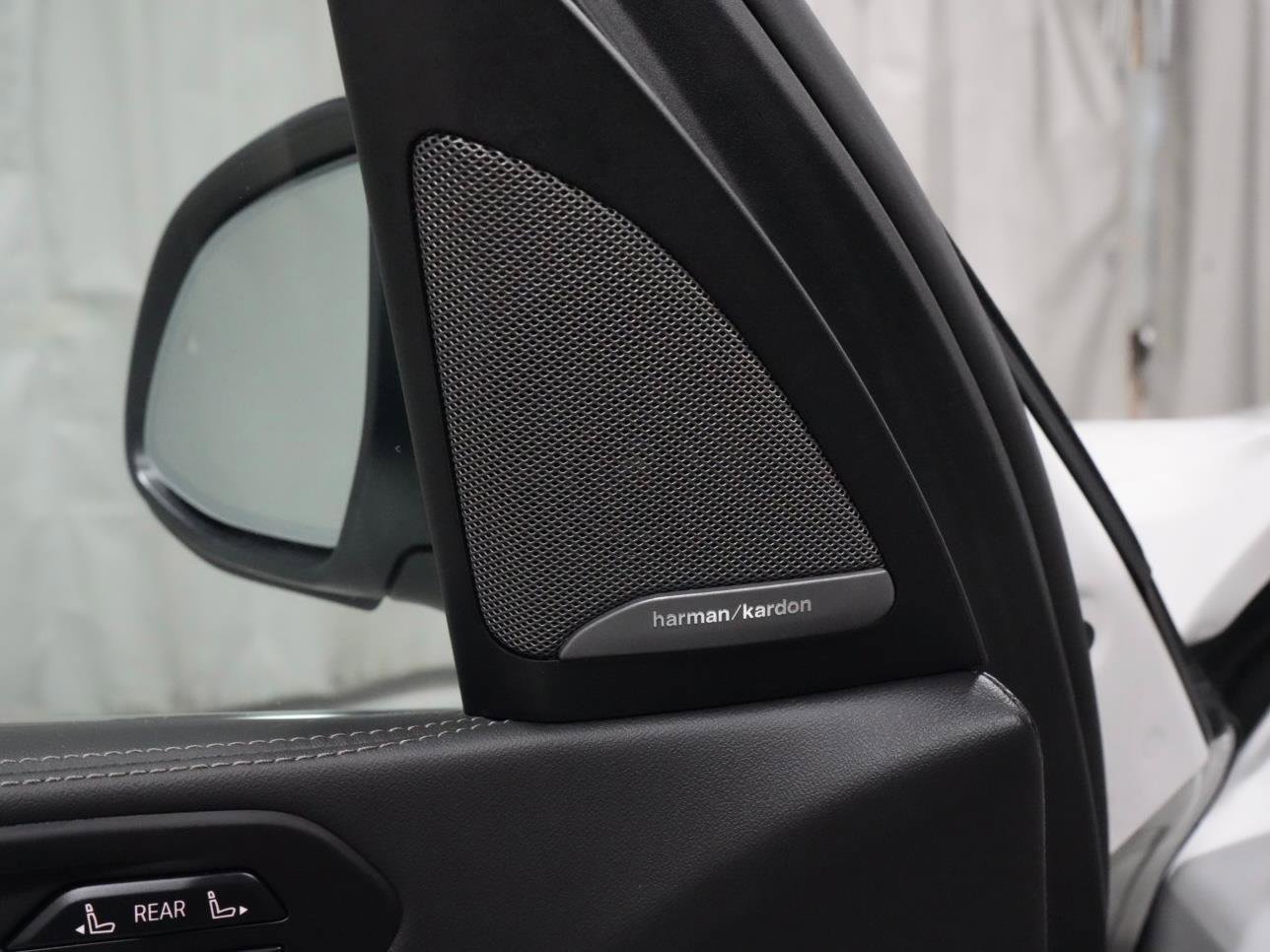 Certified 2024 BMW X7 xDrive40i w/ Executive Package image 33