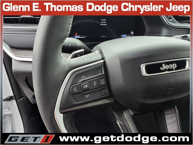Certified 2023 Jeep Grand Cherokee Limited w/ Luxury Tech Group II RWD image 20
