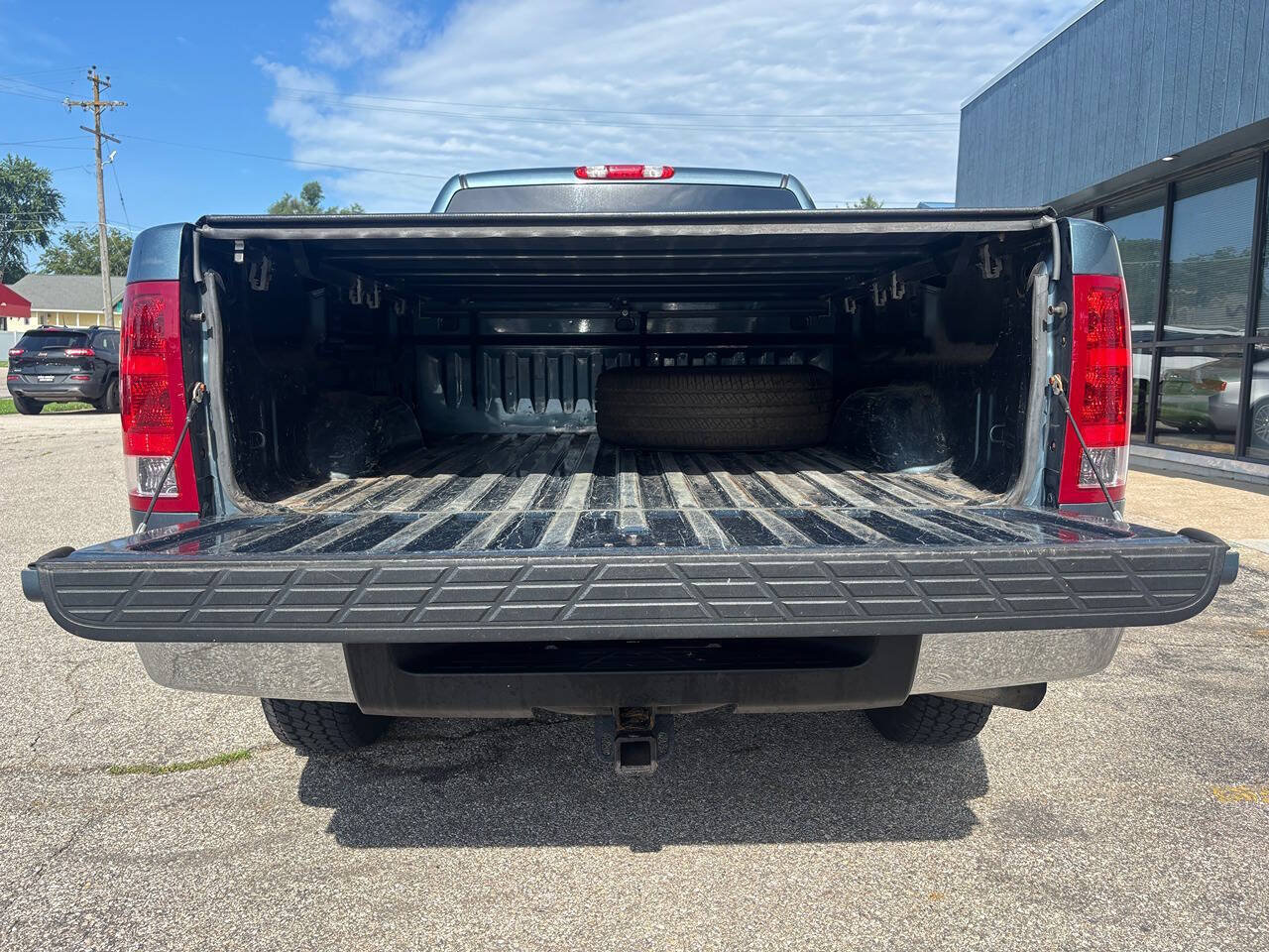 Used 2012 GMC Sierra 1500 SLE w/ Power Tech Package AWD/4WD image 9