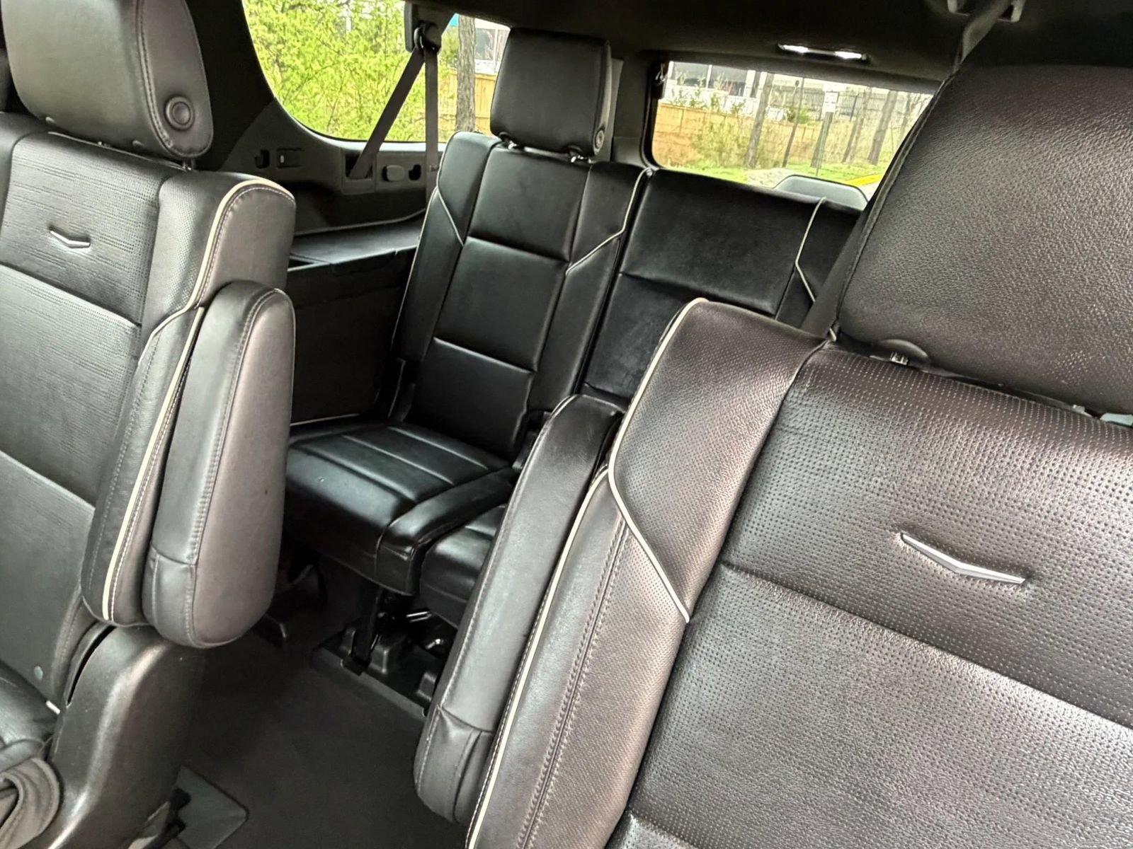 Used 2021 Cadillac Escalade ESV Sport w/ Driver Assist Tech Package AWD/4WD image 12