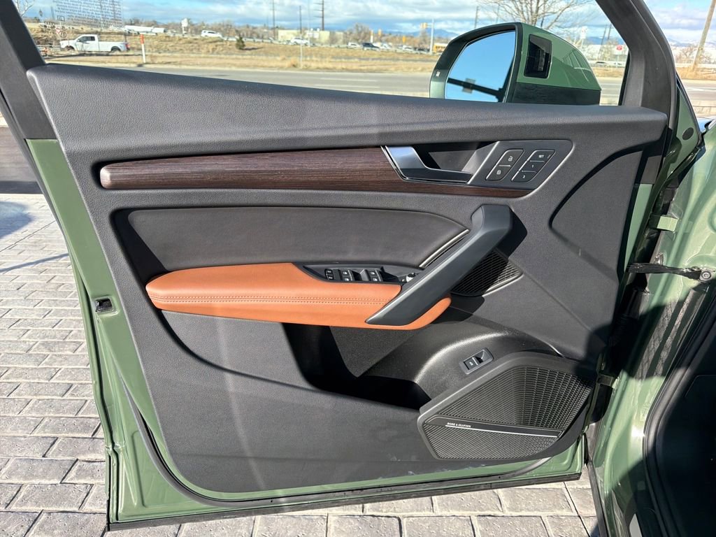 Used 2023 Audi Q5 2.0T Prestige w/ Prestige Package image 10