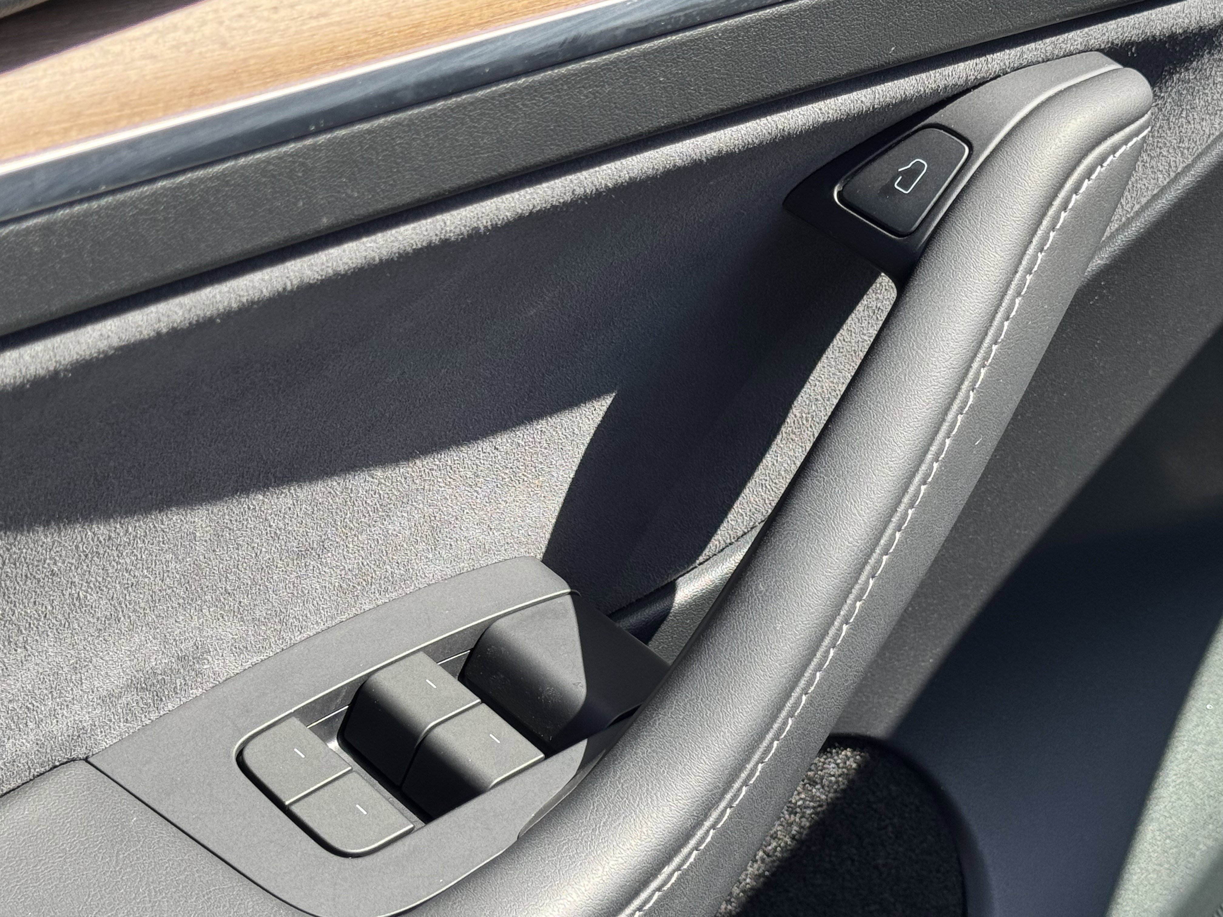 Used 2024 Tesla Model Y Long Range image 14