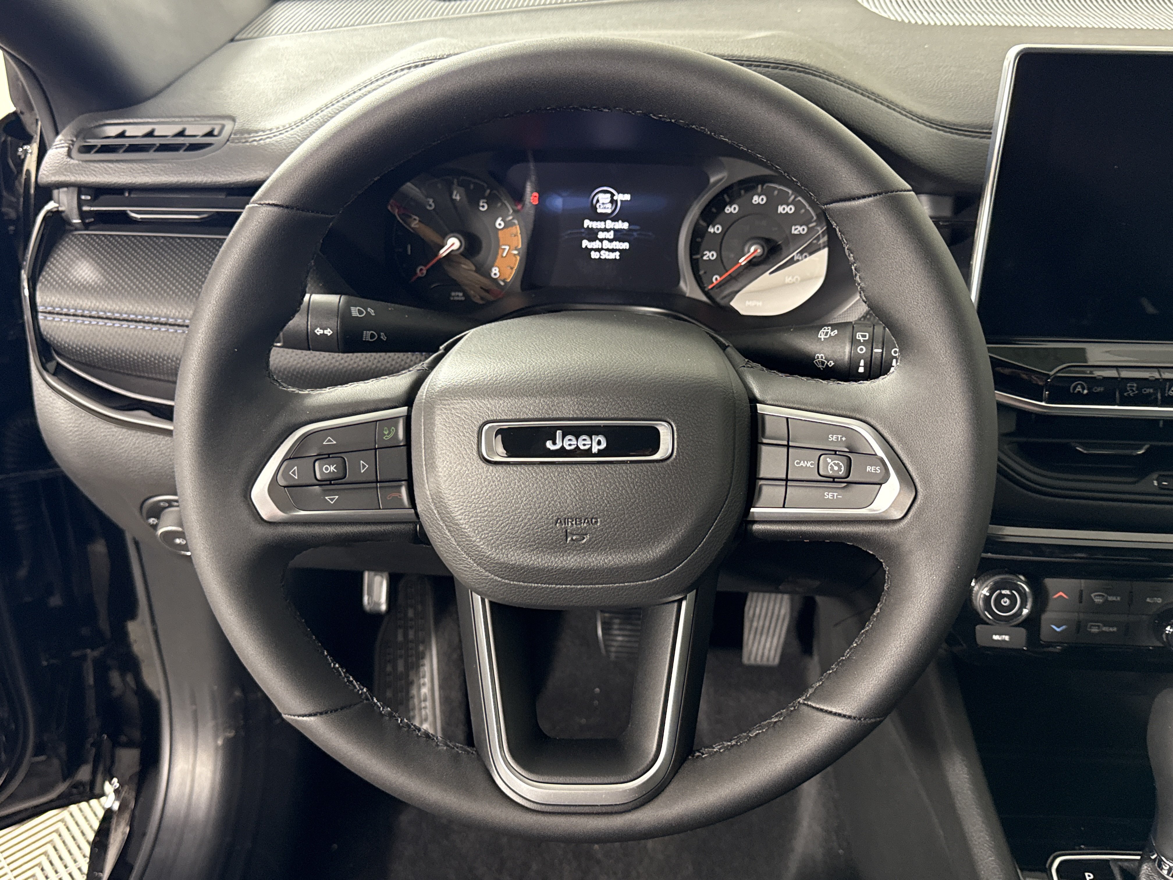 New 2026 Jeep Compass Latitude AWD/4WD image 16