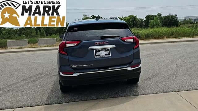 Used 2024 GMC Terrain SLT FWD image 7