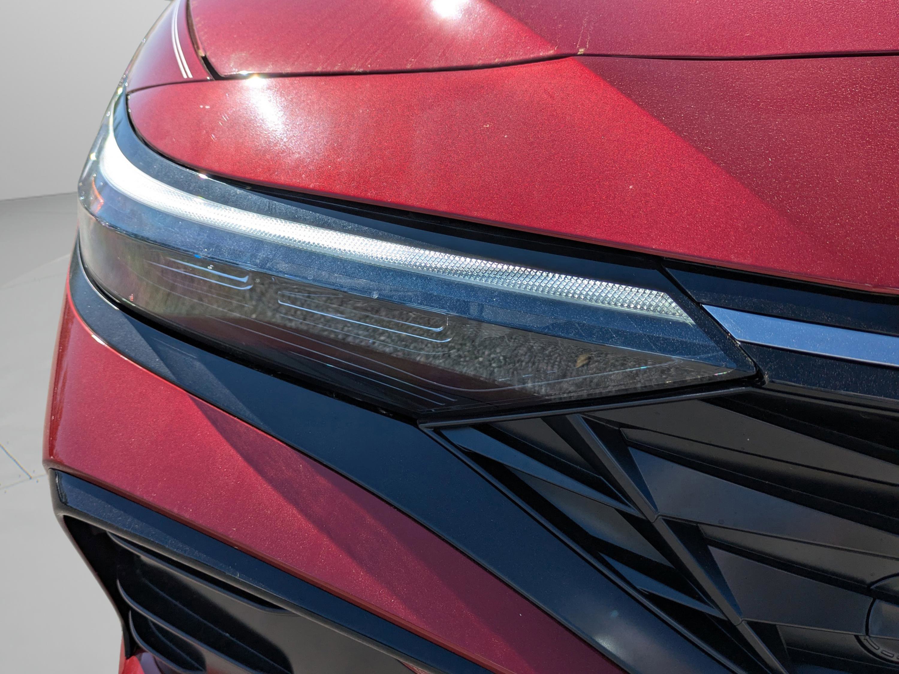 Used 2025 Hyundai Elantra Limited image 26